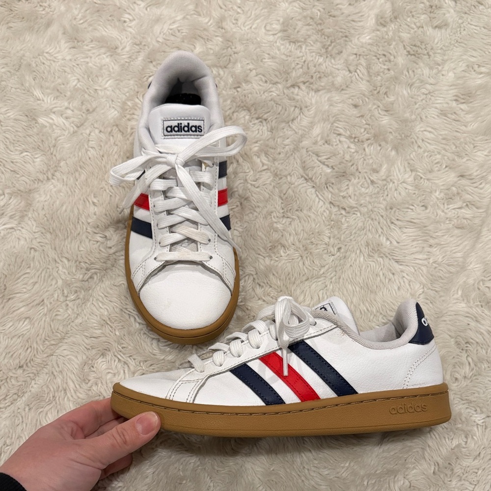 Adidas Grand Court sneakers white with navy and red stripes Woman’s Size 5 - Picture 3 of 5